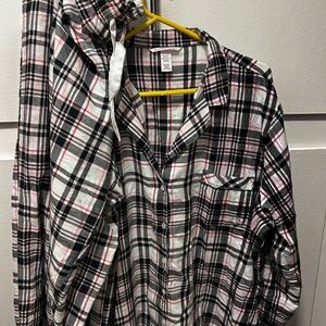 Victoria Secret Black and White Plaid pajamas set